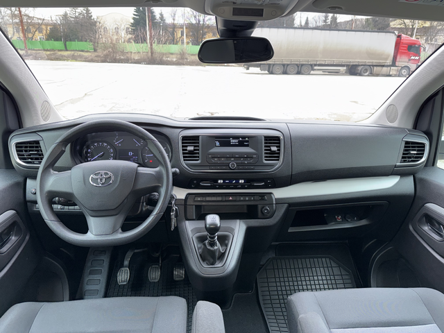 Toyota Proace City Verso 2.0 HDi 7+1 - автомобили, коли, обяви за нови и употребявани 7