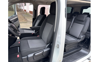 Toyota Proace City Verso 2.0 HDi 7+1 - автомобили, коли, обяви за нови и употребявани 8
