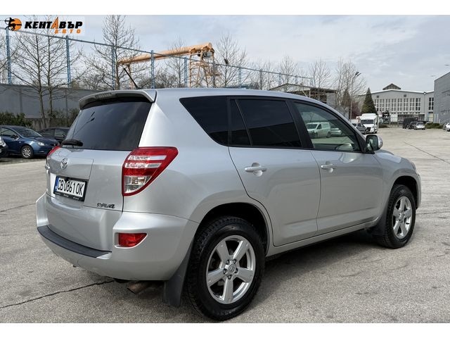 Toyota RAV-4 Crossover/Автомат/ГАРАНЦИЯ ОТ КЕНТАВЪР - автомобили, коли, обяви за нови и употребявани 3
