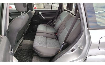 Toyota Rav 4 D-4D - автомобили, коли, обяви за нови и употребявани 10
