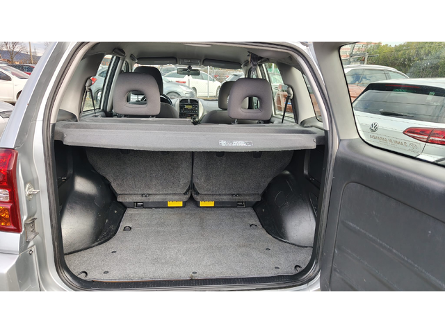 Toyota Rav 4 D-4D - автомобили, коли, обяви за нови и употребявани 12