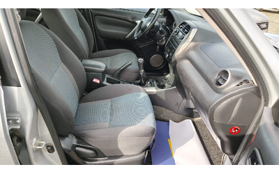 Toyota Rav 4 D-4D - автомобили, коли, обяви за нови и употребявани 9