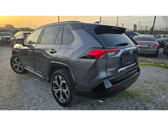 Toyota Rav4 - автомобили, коли, обяви за нови и употребявани 5