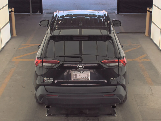 Toyota Rav4 2021 XLE* DISTRONIK* LANE ASSIST* KEYLESS* ПОДГРЕВ - автомобили, коли, обяви за нови и употребявани 3