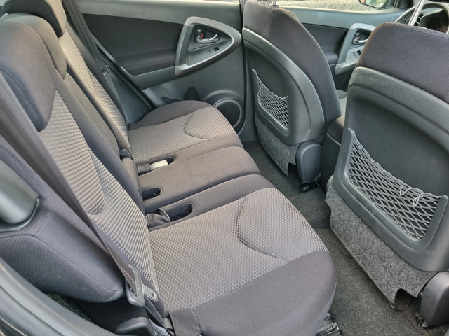 Toyota Rav4 2, 200D4D EURO5 - автомобили, коли, обяви за нови и употребявани 10