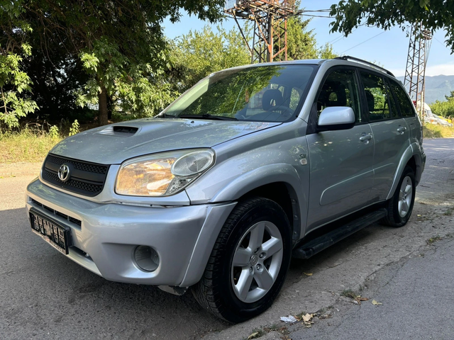 Toyota Rav4 2, 000d4d EURO4 - автомобили, коли, обяви за нови и употребявани 3