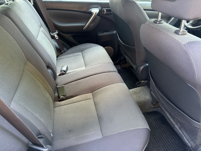 Toyota Rav4 2, 000d4d EURO4 - автомобили, коли, обяви за нови и употребявани 9