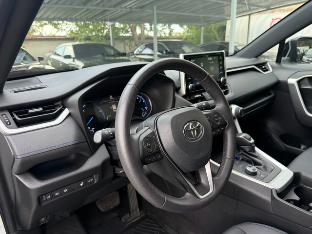 Toyota Rav4 XSE HYBRID AWD - автомобили, коли, обяви за нови и употребявани 10