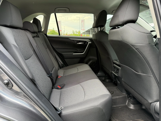 Toyota Rav4 XLE - автомобили, коли, обяви за нови и употребявани 9