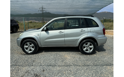 toyota-rav4-2-0d - 2