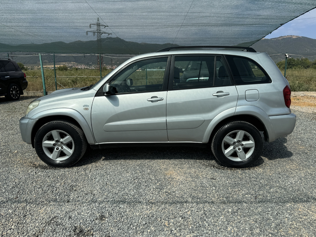 Toyota Rav4 2.0D - автомобили, коли, обяви за нови и употребявани 2