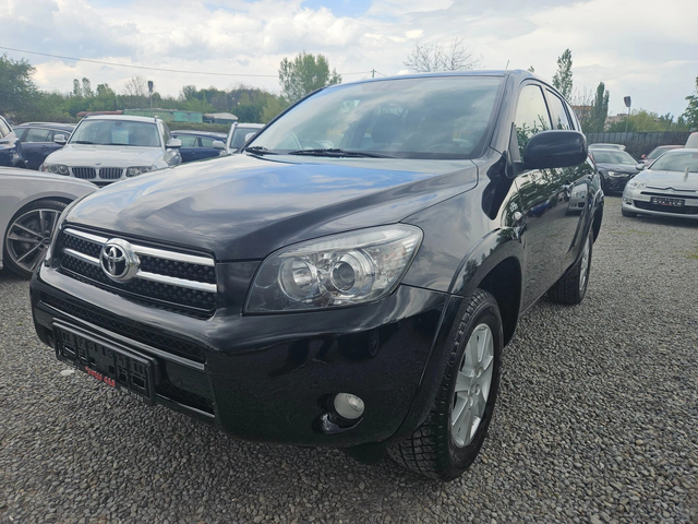 Toyota Rav4 2.2 D4D - автомобили, коли, обяви за нови и употребявани 0
