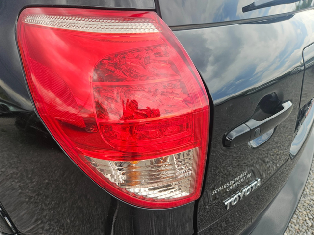 Toyota Rav4 2.2 D4D - автомобили, коли, обяви за нови и употребявани 6