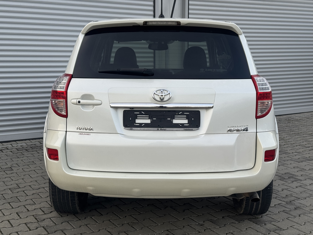 Toyota Rav4 2,2D4D 4x4,150ps,авто,нави,камера,темпо,мулти,евро5 - автомобили, коли, обяви за нови и употребявани 6
