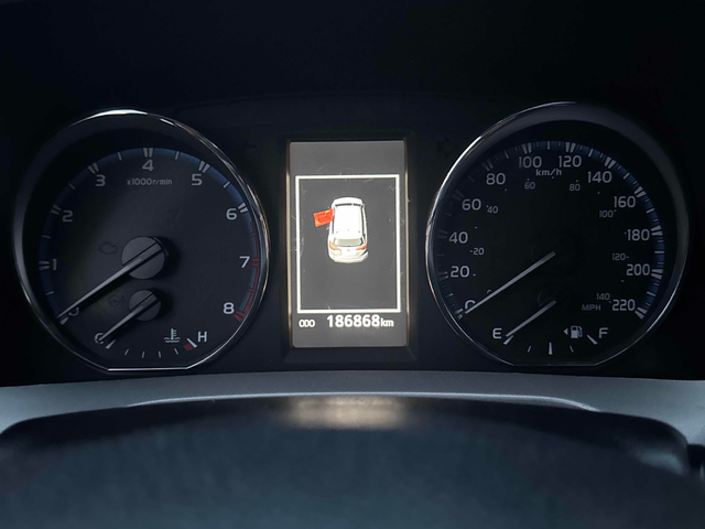 Toyota RAV4 2.5L 4cyl AWD - автомобили, коли, обяви за нови и употребявани 7