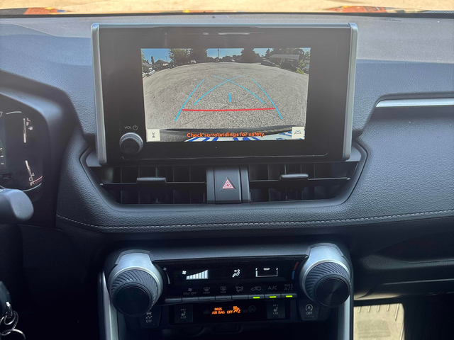 Toyota Rav4 2.5L 4cyl AWD - автомобили, коли, обяви за нови и употребявани 8