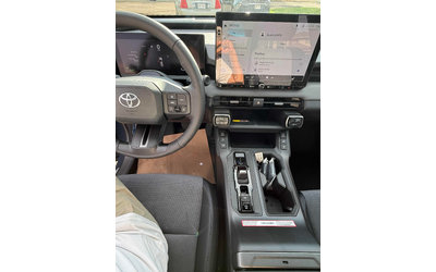 toyota-rav4-2-5l-4cyl-awd - 4