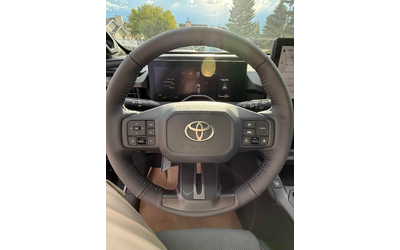 Toyota Rav4 2.5L 4cyl AWD - автомобили, коли, обяви за нови и употребявани 8