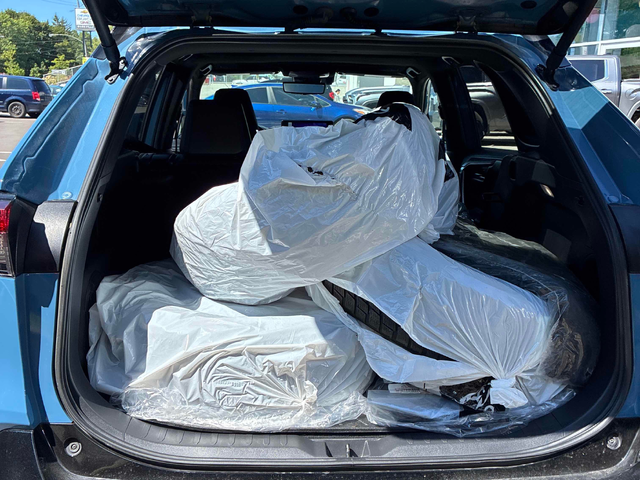 Toyota Rav4 2.5L 4cyl AWD - автомобили, коли, обяви за нови и употребявани 12