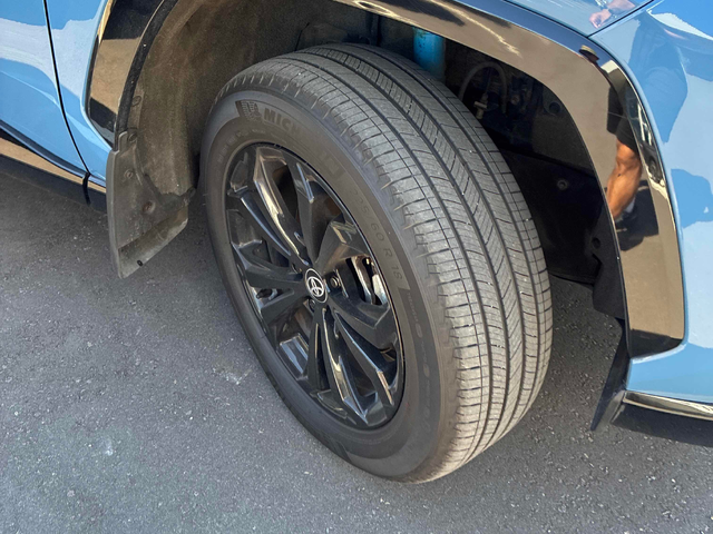 Toyota Rav4 2.5L 4cyl AWD - автомобили, коли, обяви за нови и употребявани 6