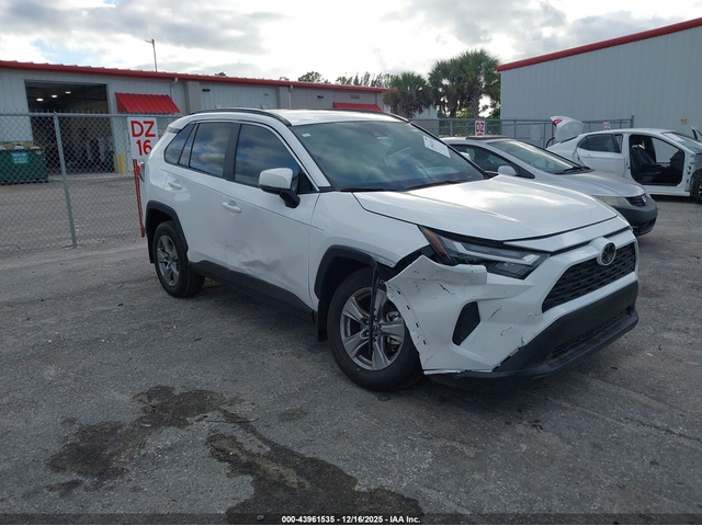 Toyota Rav4 2.5L I-4 DI, DOHC, VVT, 203HP Front Wheel Drive - автомобили, коли, обяви за нови и употребявани 0