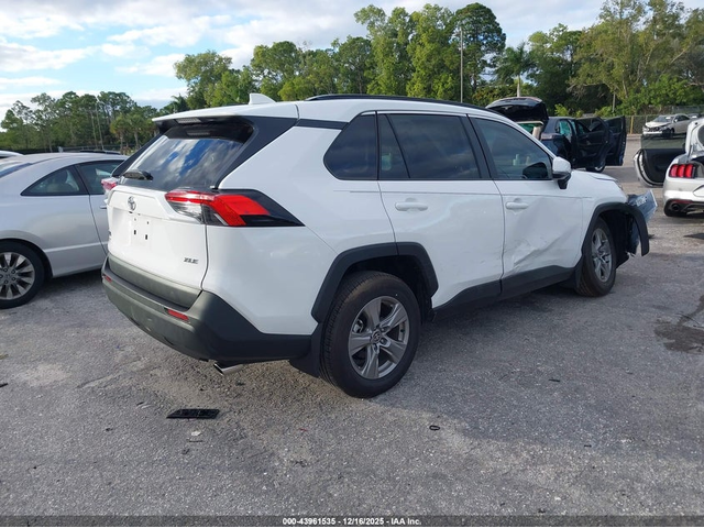 Toyota Rav4 2.5L I-4 DI, DOHC, VVT, 203HP Front Wheel Drive - автомобили, коли, обяви за нови и употребявани 3