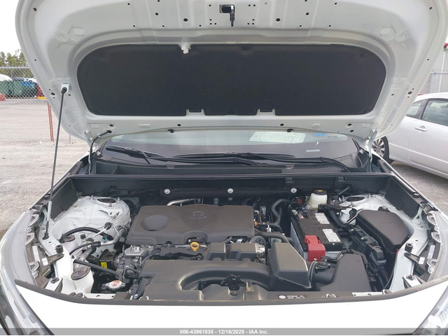 Toyota Rav4 2.5L I-4 DI, DOHC, VVT, 203HP Front Wheel Drive - автомобили, коли, обяви за нови и употребявани 9