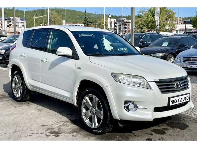 Toyota Rav4 2.2D 150HP AUTOMAT - автомобили, коли, обяви за нови и употребявани 2