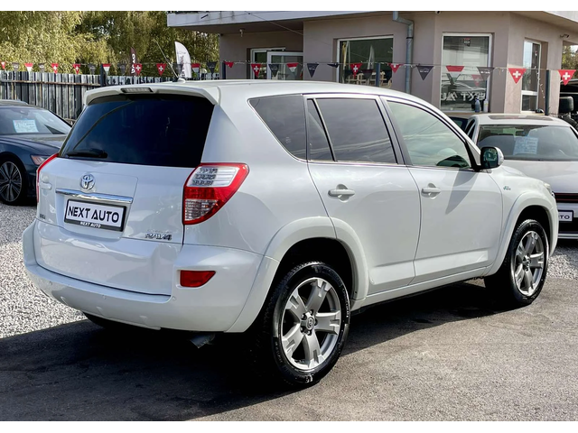 Toyota Rav4 2.2D 150HP AUTOMAT - автомобили, коли, обяви за нови и употребявани 4