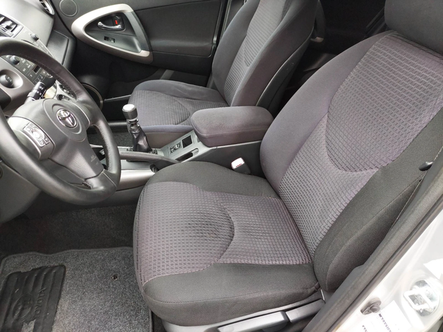 Toyota Rav4 2, 2d-4D 136ps 4x4 - автомобили, коли, обяви за нови и употребявани 5