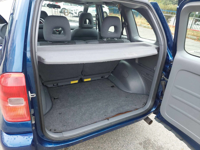 Toyota Rav4 2, 0i UNIKAT 115X.KM - автомобили, коли, обяви за нови и употребявани 10