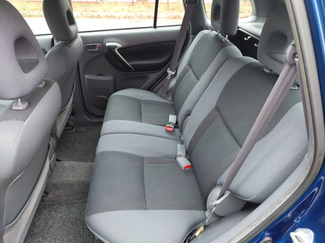 Toyota Rav4 2, 0i UNIKAT 115X.KM - автомобили, коли, обяви за нови и употребявани 8