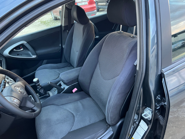 Toyota Rav4 2.2 D-4D 4X4 - автомобили, коли, обяви за нови и употребявани 11