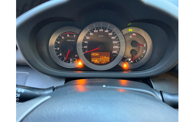 Toyota Rav4 2.2 D-4D 4X4 - автомобили, коли, обяви за нови и употребявани 13