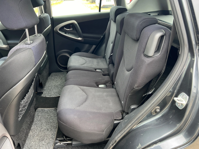 Toyota Rav4 2.2 D-4D 4x4 - автомобили, коли, обяви за нови и употребявани 12