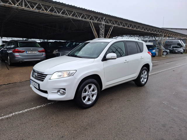 Toyota Rav4 2.2D4D Navi Кожа Подгрев - автомобили, коли, обяви за нови и употребявани 2