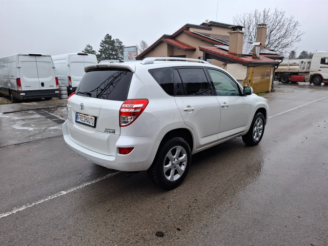 Toyota Rav4 2.2D4D Navi Кожа Подгрев - автомобили, коли, обяви за нови и употребявани 4