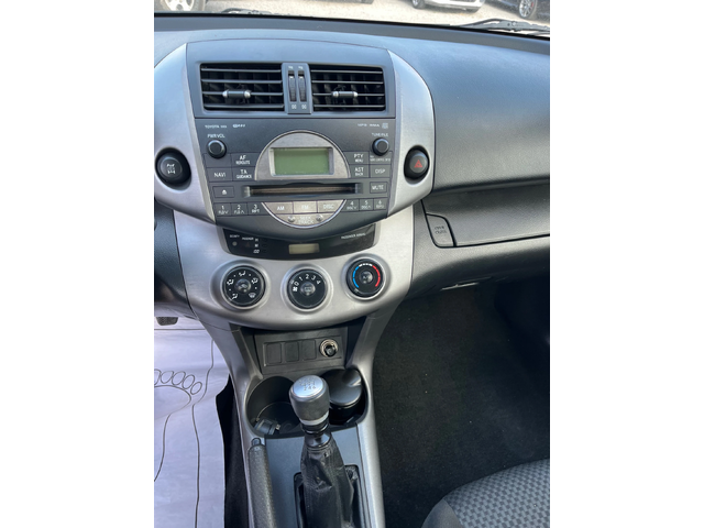 Toyota Rav4 2.2/D4D/4x4/136/6скорости - автомобили, коли, обяви за нови и употребявани 12