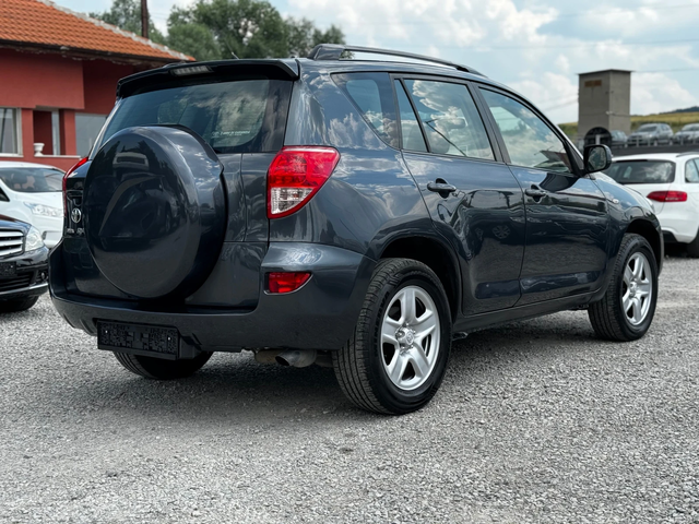Toyota Rav4 2.2/D4D/4x4/136/6скорости - автомобили, коли, обяви за нови и употребявани 4