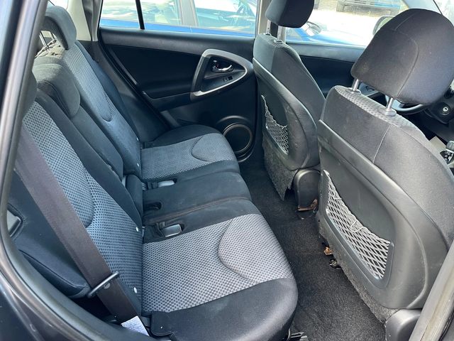 Toyota Rav4 2.2/D4D/4x4/136/6скорости - автомобили, коли, обяви за нови и употребявани 8