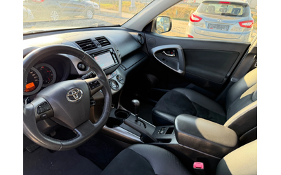 Toyota Rav4 2.2 D4D (КАТО НОВА) - автомобили, коли, обяви за нови и употребявани 10