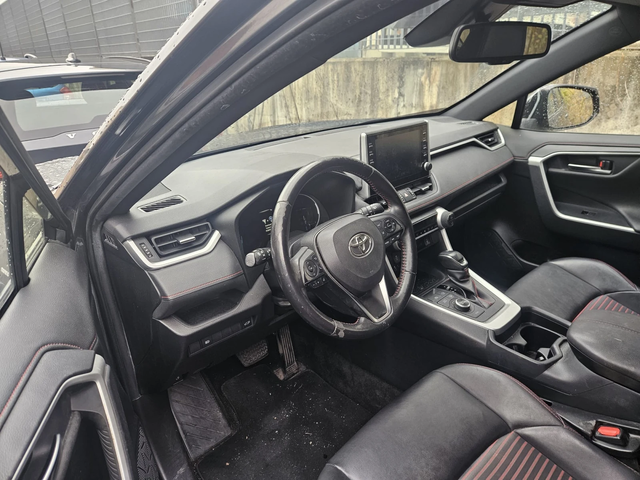 Toyota Rav4 2.5 AWD PLUG IN HYBRID - автомобили, коли, обяви за нови и употребявани 9