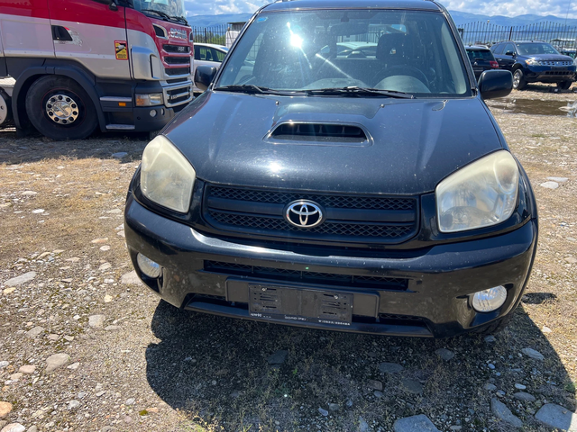 Toyota Rav4 2.0 D4D - автомобили, коли, обяви за нови и употребявани 1