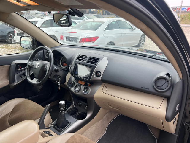 Toyota Rav4 2.2 D4D - автомобили, коли, обяви за нови и употребявани 10