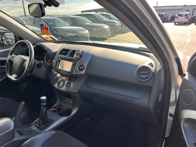 Toyota Rav4 2.2D-4D 4X4 KOJA/NAVI EURO 5 - автомобили, коли, обяви за нови и употребявани 10