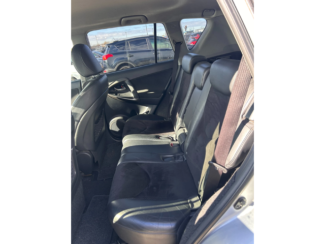 Toyota Rav4 2.2D-4D 4X4 KOJA/NAVI EURO 5 - автомобили, коли, обяви за нови и употребявани 9