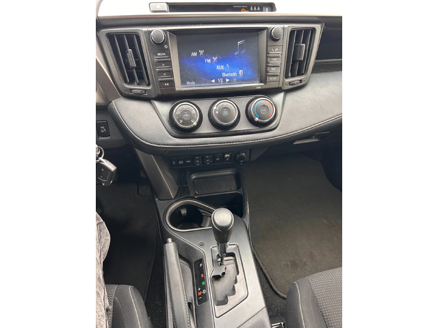 Toyota Rav4 2.0VVTI 4X4 AVTOMAT/NAVI/KAMERA EURO 6 - автомобили, коли, обяви за нови и употребявани 11