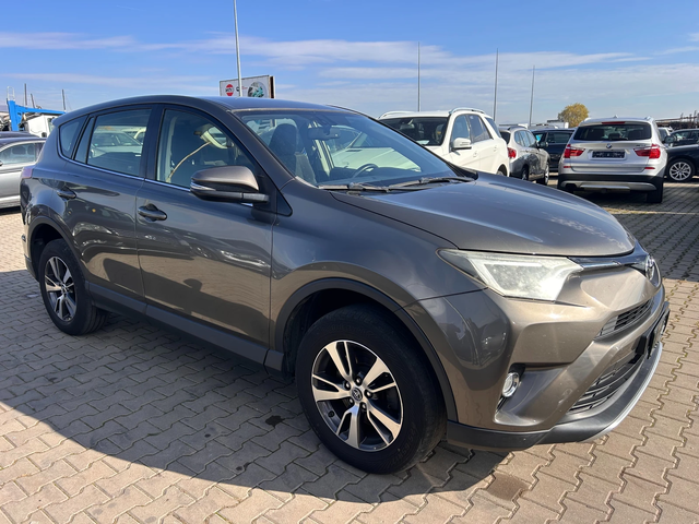 Toyota Rav4 2.0D-4D NAVI/KAMERA EURO 6 - автомобили, коли, обяви за нови и употребявани 3