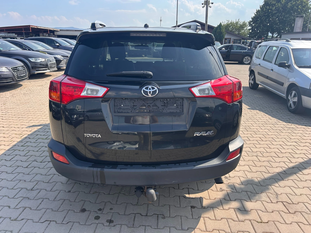 Toyota Rav4 2.2D-4D NAVI/KAMERA EURO 5 - автомобили, коли, обяви за нови и употребявани 6