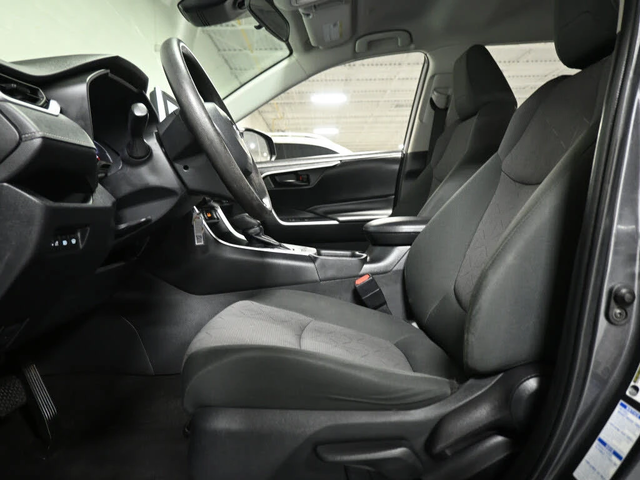 Toyota Rav4 LE AWD - автомобили, коли, обяви за нови и употребявани 8